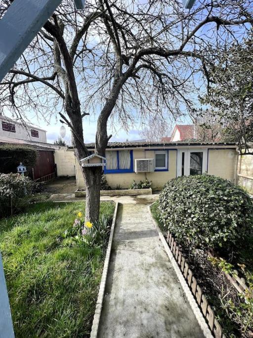 Maison De Familiale *